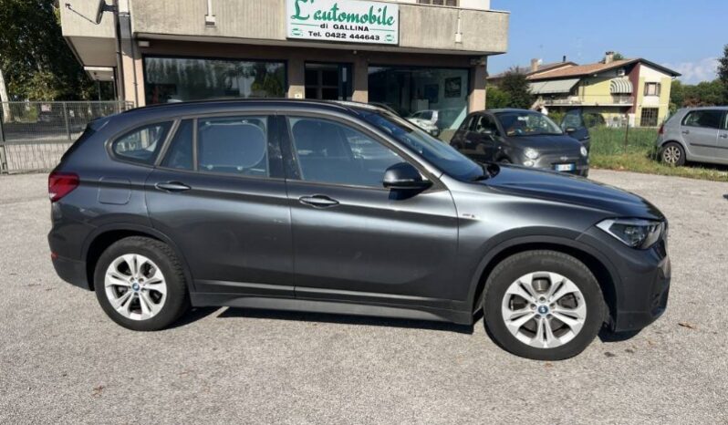 
								BMW X1 2022 full									