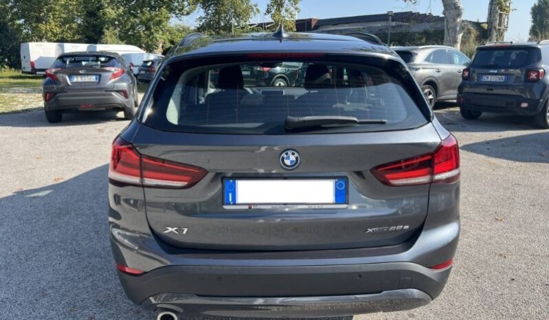
								BMW X1 2022 full									