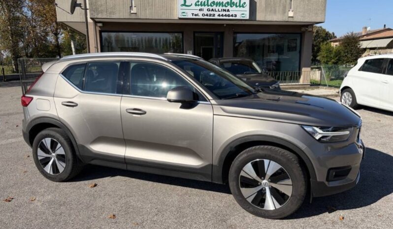 
								Volvo XC40 2021 full									