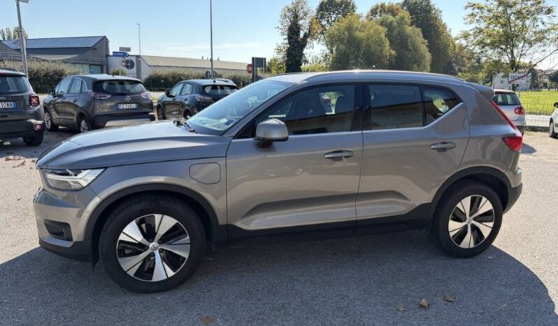 
								Volvo XC40 2021 full									