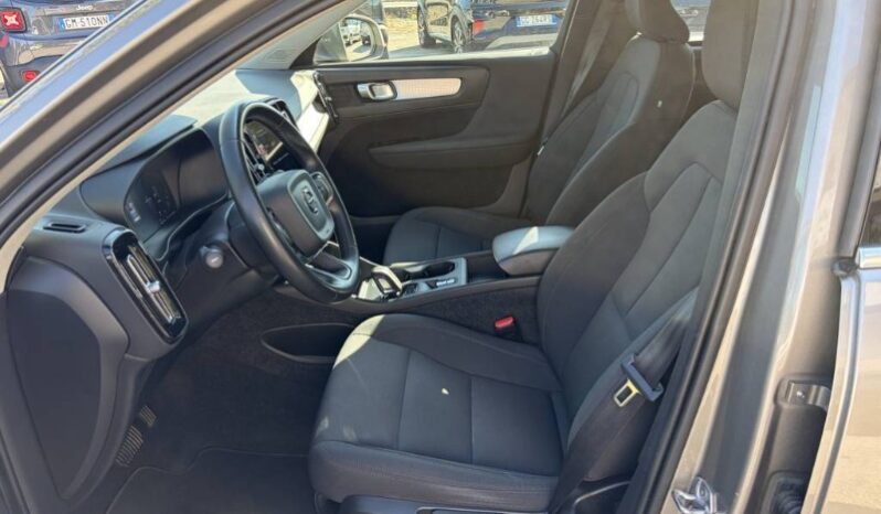 
								Volvo XC40 2021 full									