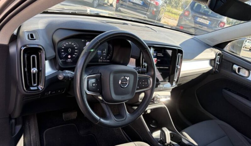 
								Volvo XC40 2021 full									