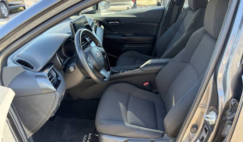 
								Toyota CH-R 2019 full									