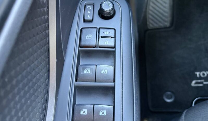 
								Toyota CH-R 2019 full									