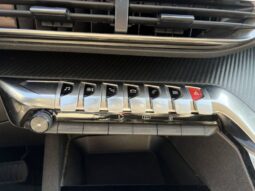 
										Peugeot 3008 2019 full									