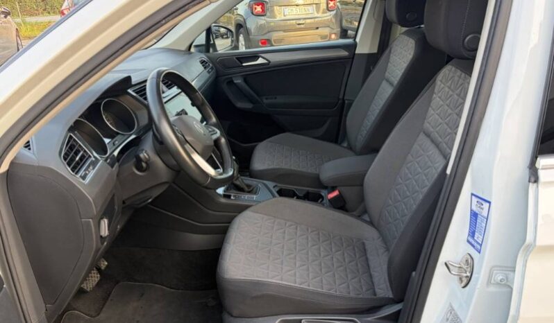 
								Volkswagen Tiguan 2021 full									