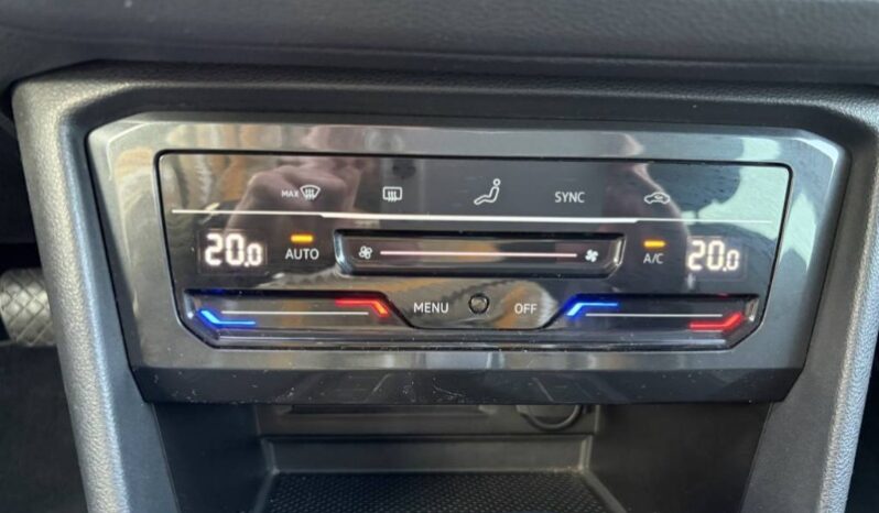 
								Volkswagen Tiguan 2021 full									