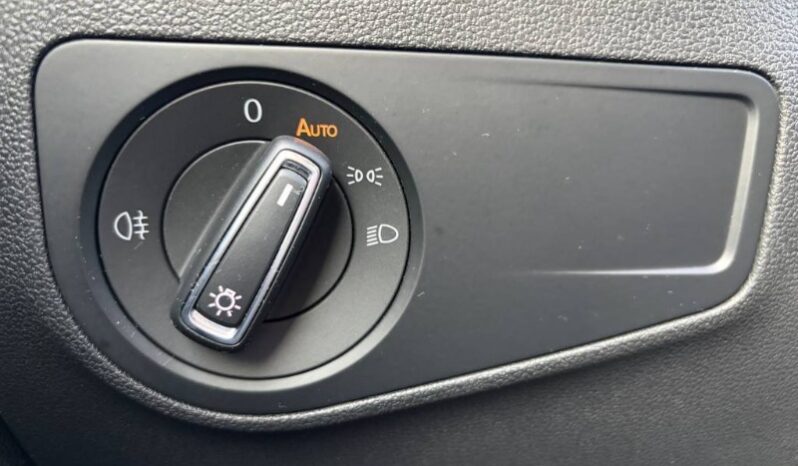 
								Volkswagen Tiguan 2021 full									