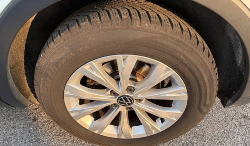 
								Volkswagen Tiguan 2021 full									