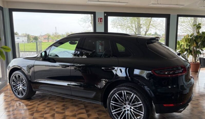 
								Porsche Macan 2017 full									