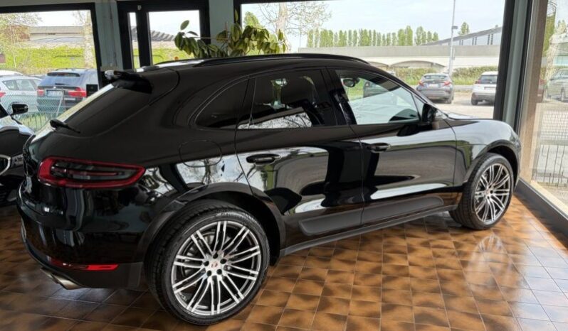 
								Porsche Macan 2017 full									