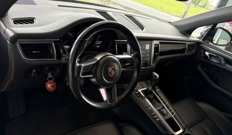 
								Porsche Macan 2017 full									