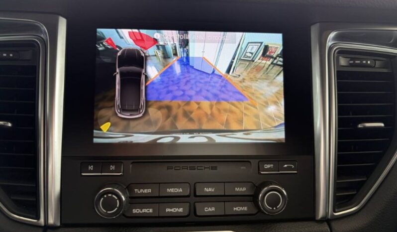 
								Porsche Macan 2017 full									