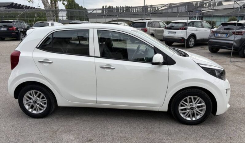 
								Kia Picanto 2022 full									
