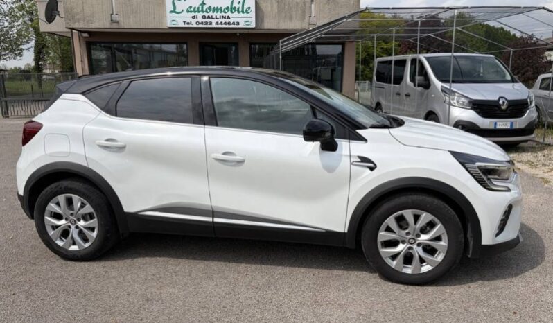 
								Renault Captur 2021 full									