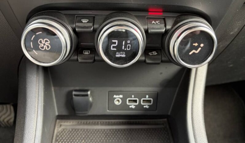 
								Renault Captur 2021 full									