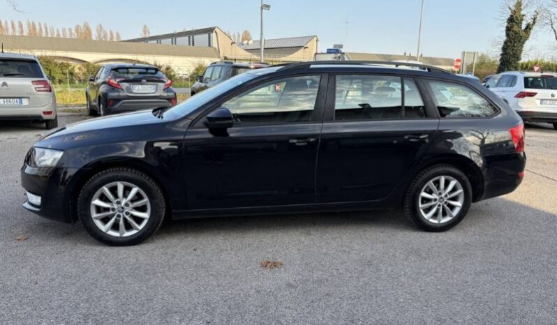 
								Skoda Octavia 2015 full									