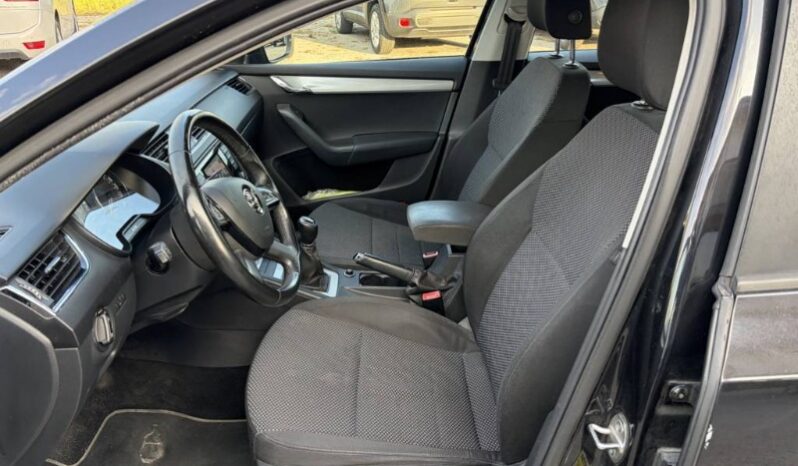 
								Skoda Octavia 2015 full									