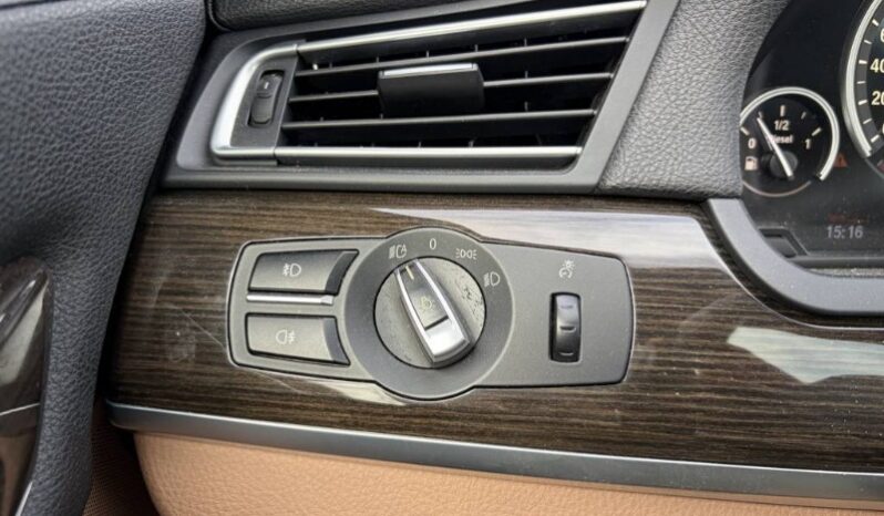 
								BMW 730 2012 full									