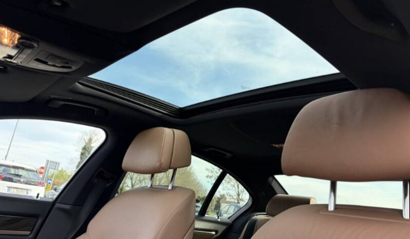 
								BMW 730 2012 full									