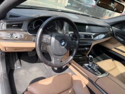 
										BMW 730 2012 full									