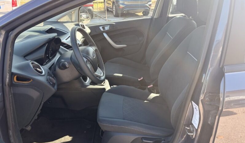 
								Ford Fiesta 2012 full									