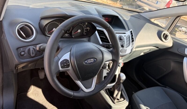 
								Ford Fiesta 2012 full									