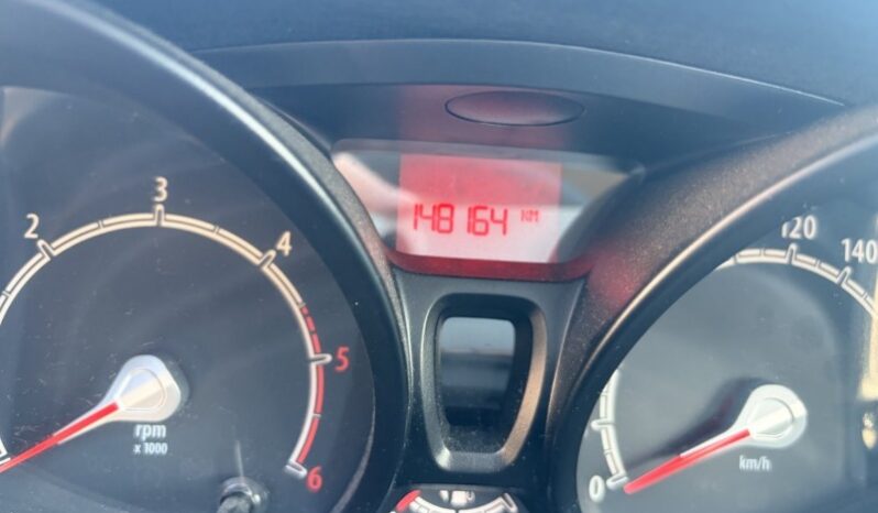 
								Ford Fiesta 2012 full									