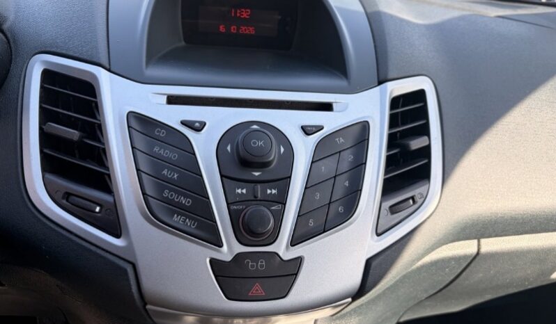 
								Ford Fiesta 2012 full									