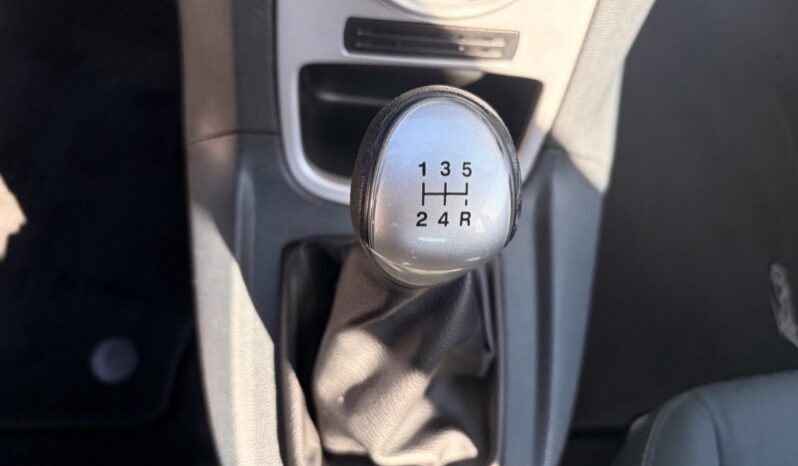 
								Ford Fiesta 2012 full									