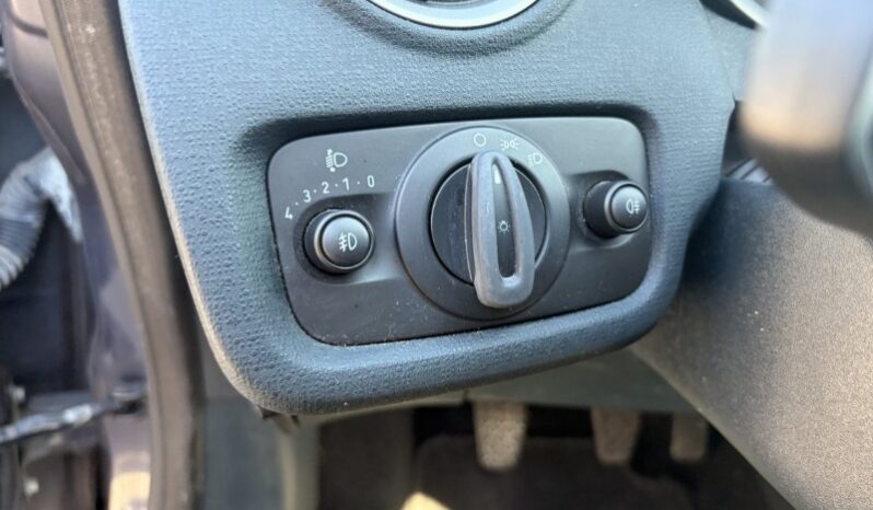 
								Ford Fiesta 2012 full									