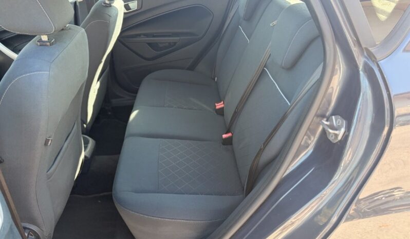 
								Ford Fiesta 2012 full									